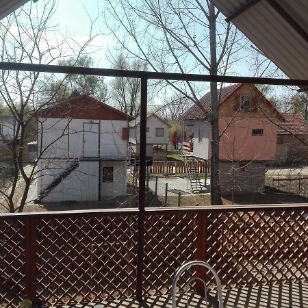 Viziszony Tisza Nyaralo Villa Mindszent ภายนอก รูปภาพ
